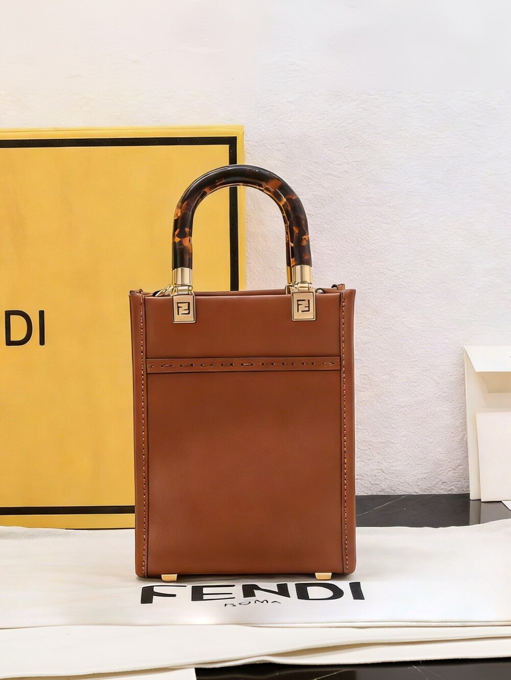 Fendi Sunshine Mini Shopper - Picture 3 of 9